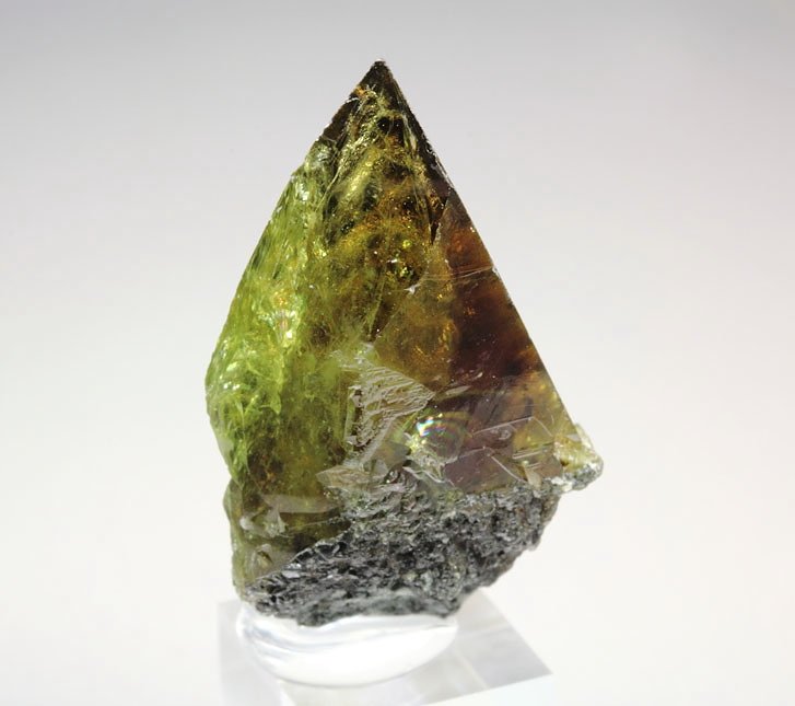 gem TITANITE twinned