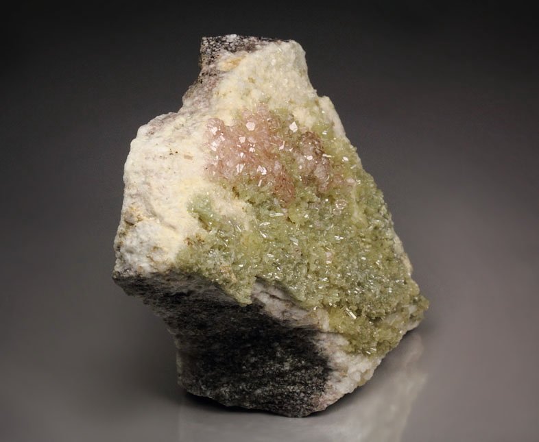 gem PINK GARNET var. GROSSULAR, DIOPSIDE