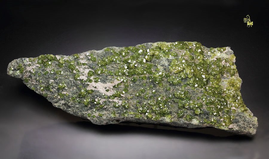 gem GARNET var. ANDRADITE var. DEMANTOID