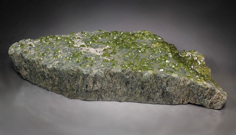 gem GARNET var. ANDRADITE var. DEMANTOID