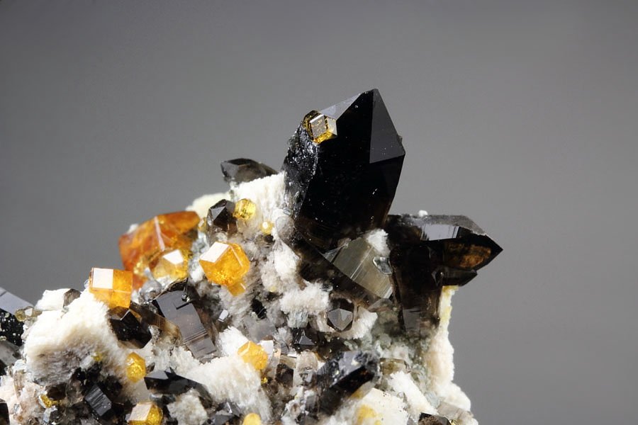 QUARTZ var. SMOKY, gem GARNET var. SPESSARTINE 