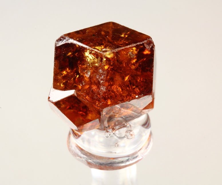 gem GARNET var. GROSSULAR