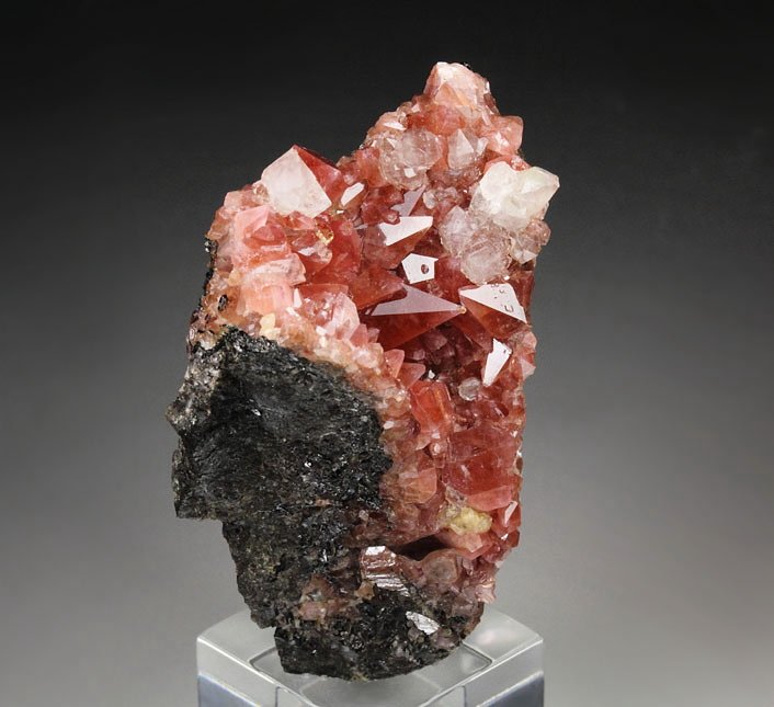 gemmy RHODOCHROSITE, QUARTZ