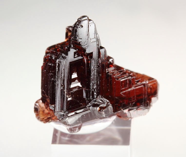 gem GARNET var. SPESSARTINE skeletal 