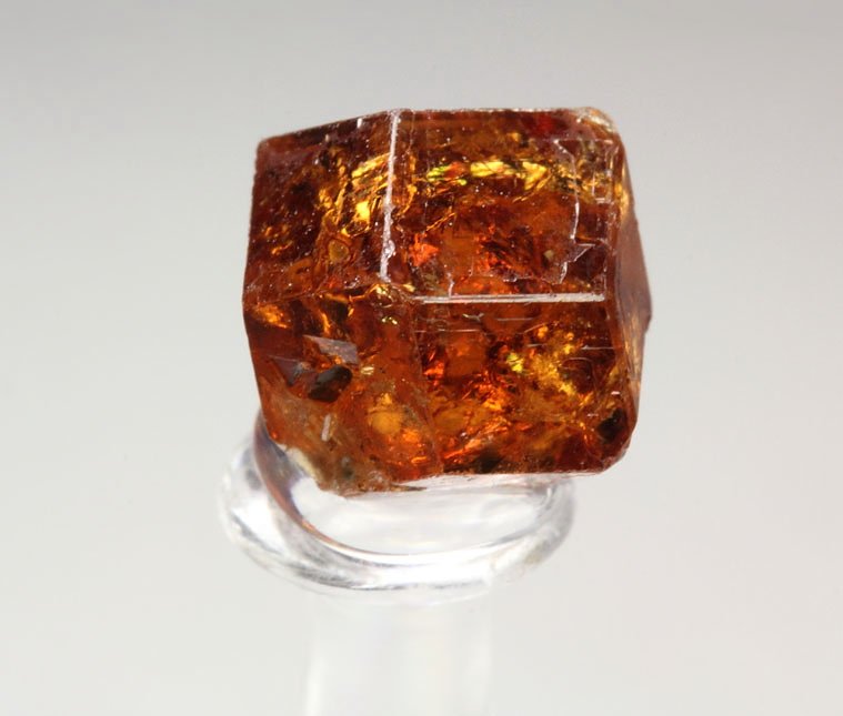 gem GARNET var. GROSSULAR