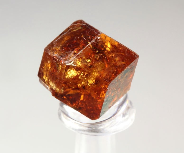 gem GARNET var. GROSSULAR