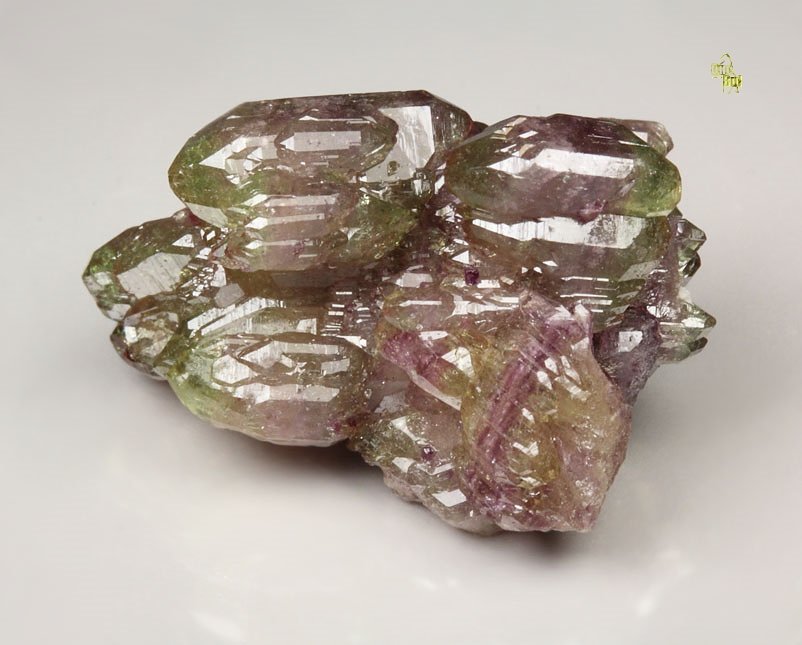 bi-terminated VESUVIANITE bi-color