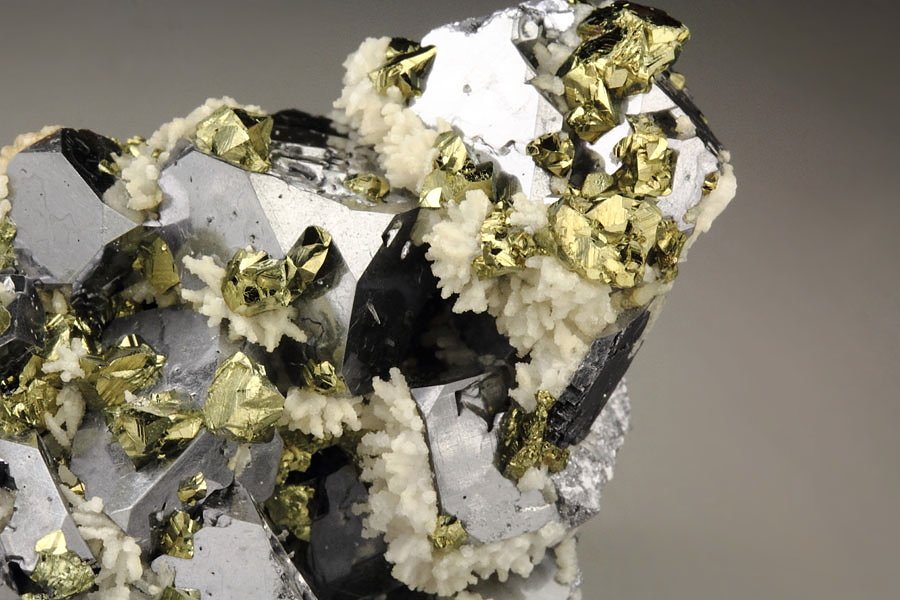 GALENA, CHALCOPYRITE, CALCITE