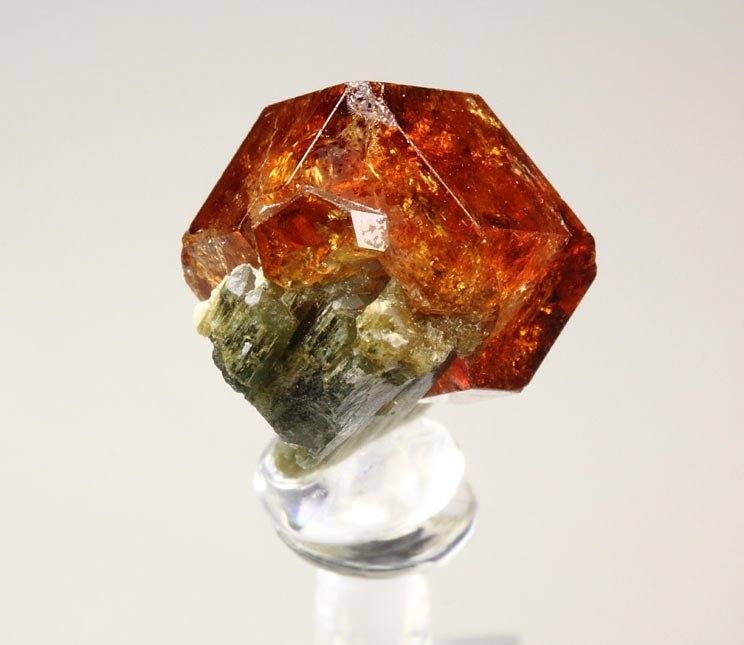 gem GARNET var. GROSSULAR, DIOPSIDE