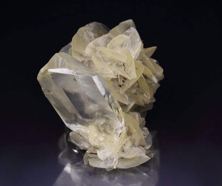 twinned GYPSUM