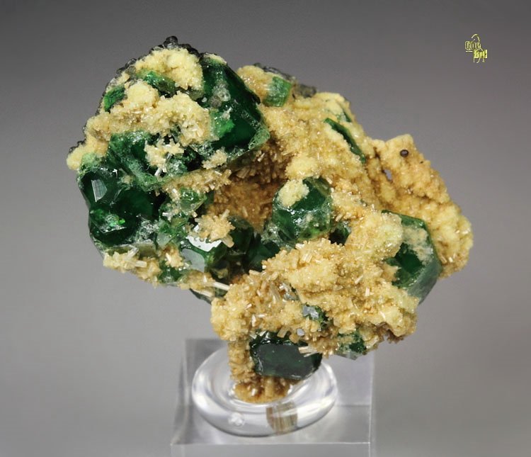 gem GARNET var. GROSSULAR var. CHROMIAN, DIOPSIDE, CLINOCHLORE