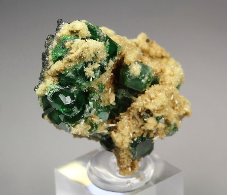 gem GARNET var. GROSSULAR var. CHROMIAN, DIOPSIDE, CLINOCHLORE