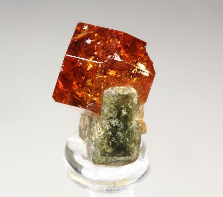 gem GARNET var. GROSSULAR, DIOPSIDE