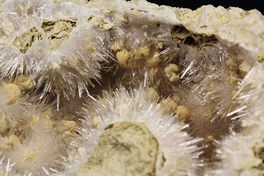 KUTNOHORITE, ARAGONITE