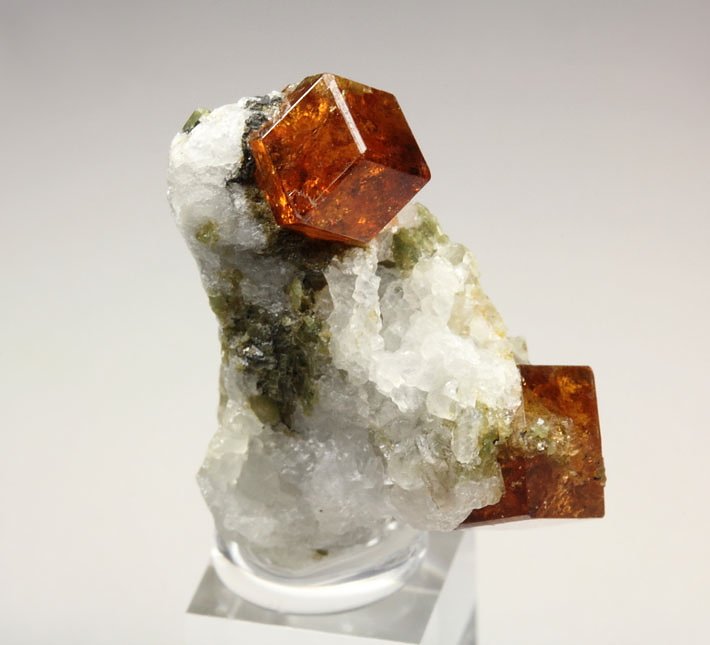 gem GARNET var. GROSSULAR, DIOPSIDE