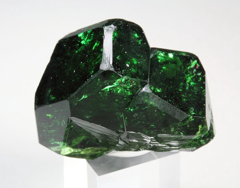 gem TOURMALINE var. CHROME TOURMALINE