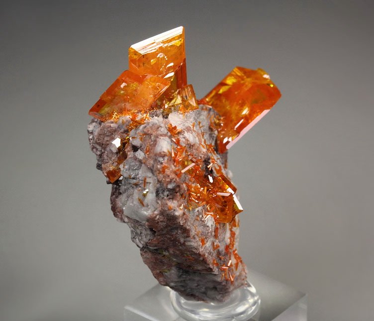 WULFENITE