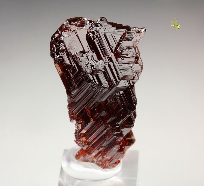 gem GARNET var. SPESSARTINE skeletal 