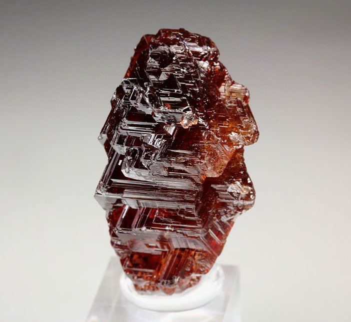 gem GARNET var. SPESSARTINE skeletal 