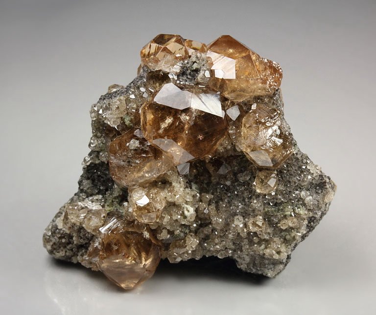 gem GARNET var. GROSSULAR