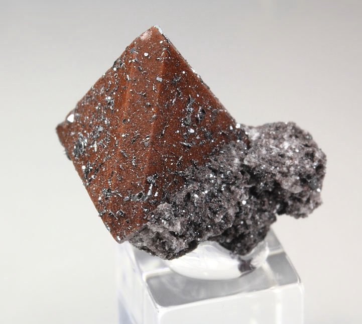 ZUNYITE