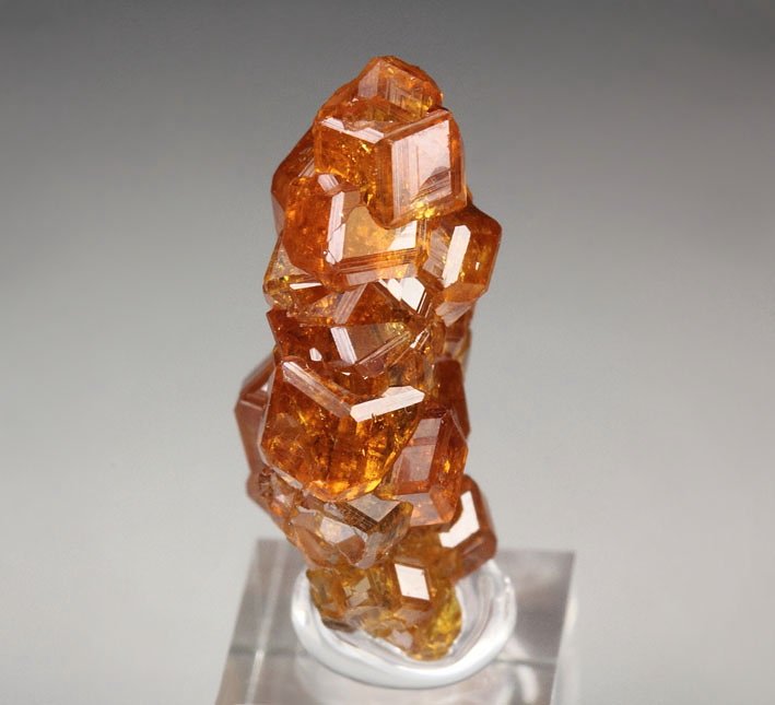 gem GARNET var. SPESSARTINE