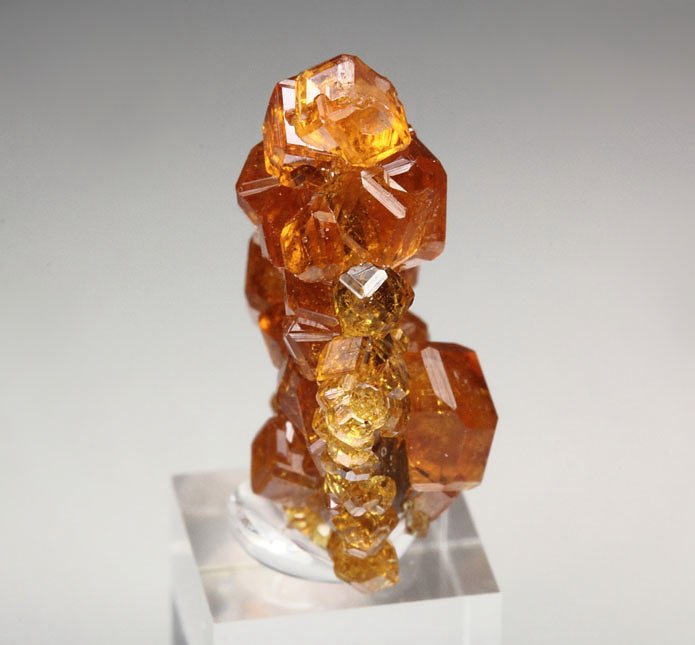 gem GARNET var. SPESSARTINE