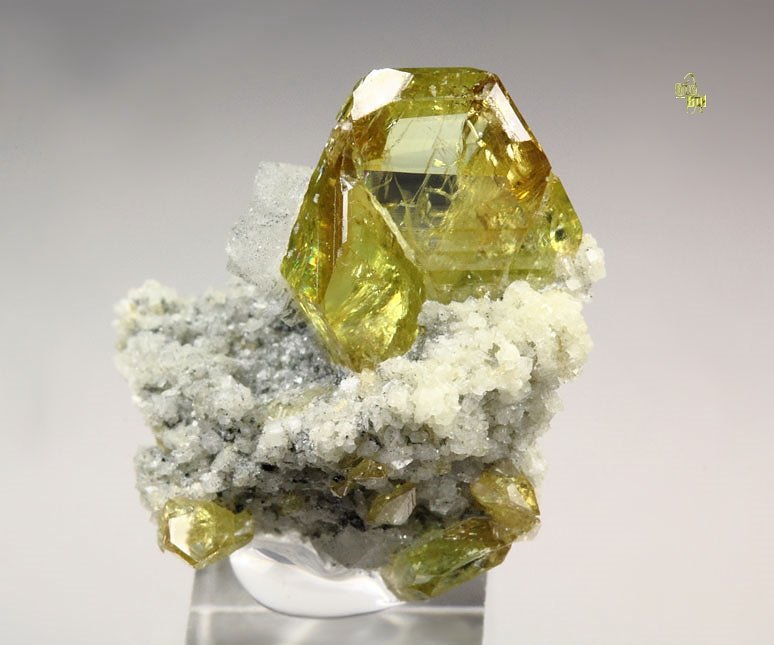 gem TITANITE, K FELDSPAR var. ADULARIA