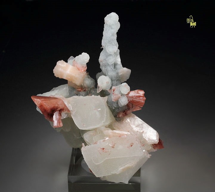 HEULANDITE, CHALCEDONY, STILBITE, CALCITE