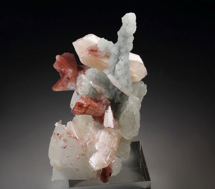 HEULANDITE, CHALCEDONY, STILBITE, CALCITE