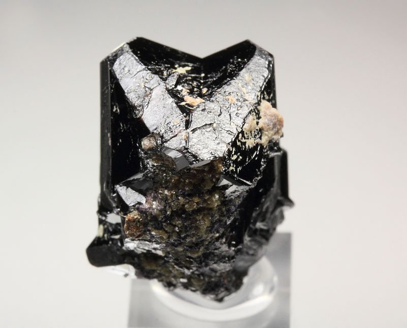 CASSITERITE twinned