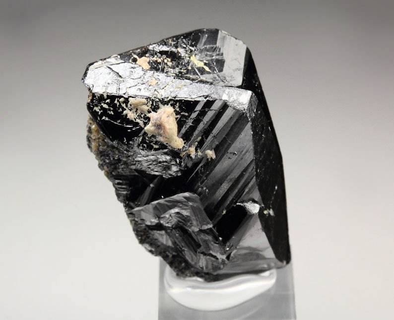 CASSITERITE twinned