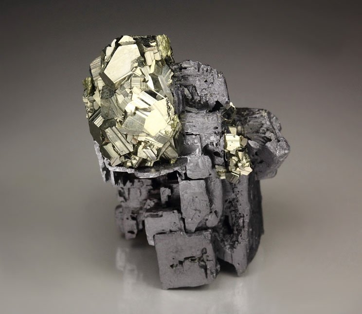 skeletal GALENA, PYRITE, CHALCOPYRITE