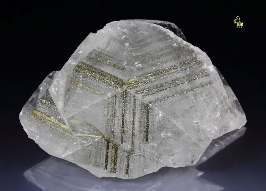 CALCITE with epitaxially oriented PYRITE