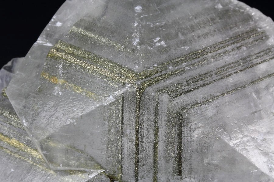 CALCITE with epitaxially oriented PYRITE
