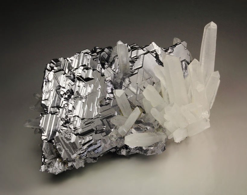 GALENA - SPINEL LAW TWIN, QUARTZ