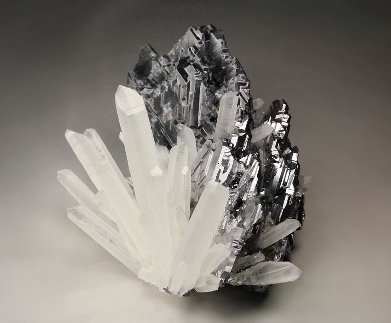 GALENA - SPINEL LAW TWIN, QUARTZ