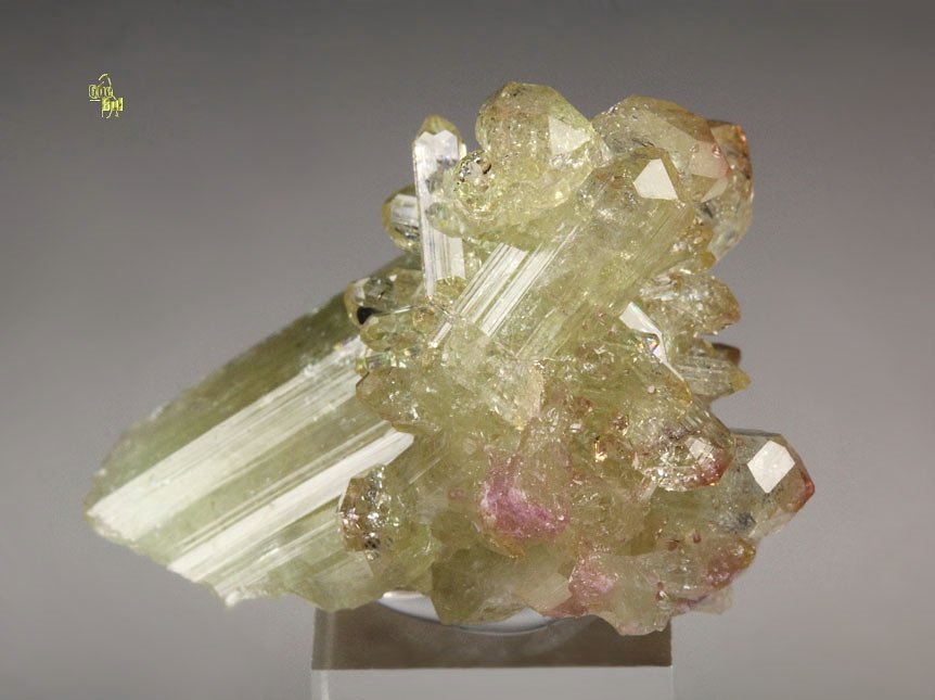 gem VESUVIANITE 