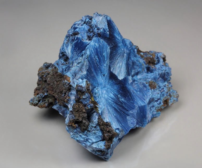 SHATTUCKITE