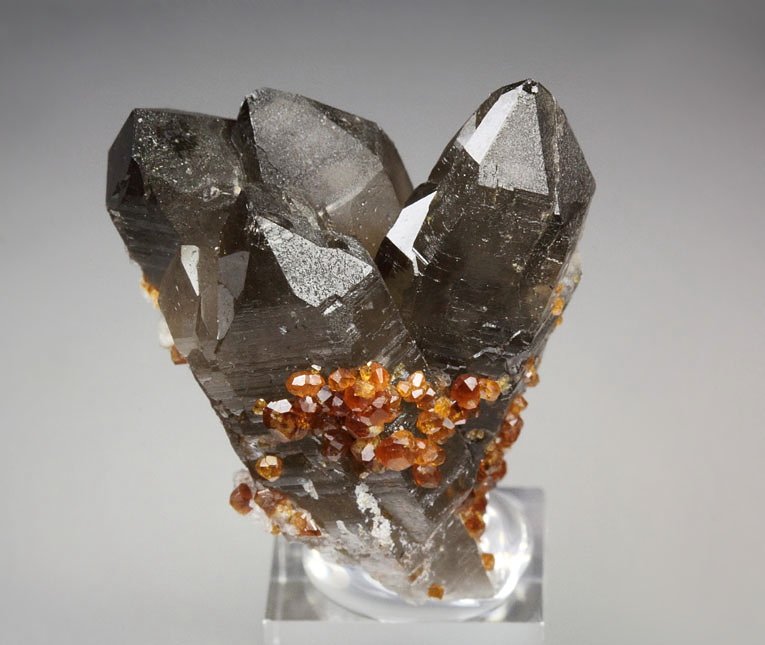 gemmy GARNET var. SPESSARTINE, QUARTZ var. SMOKY