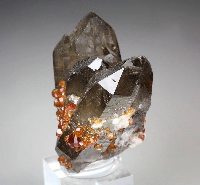 gemmy GARNET var. SPESSARTINE, QUARTZ var. SMOKY