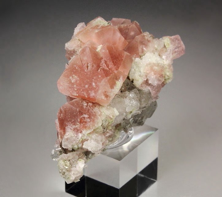 pink FLUORITE, QUARTZ