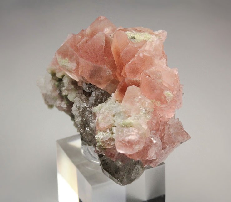 pink FLUORITE, QUARTZ