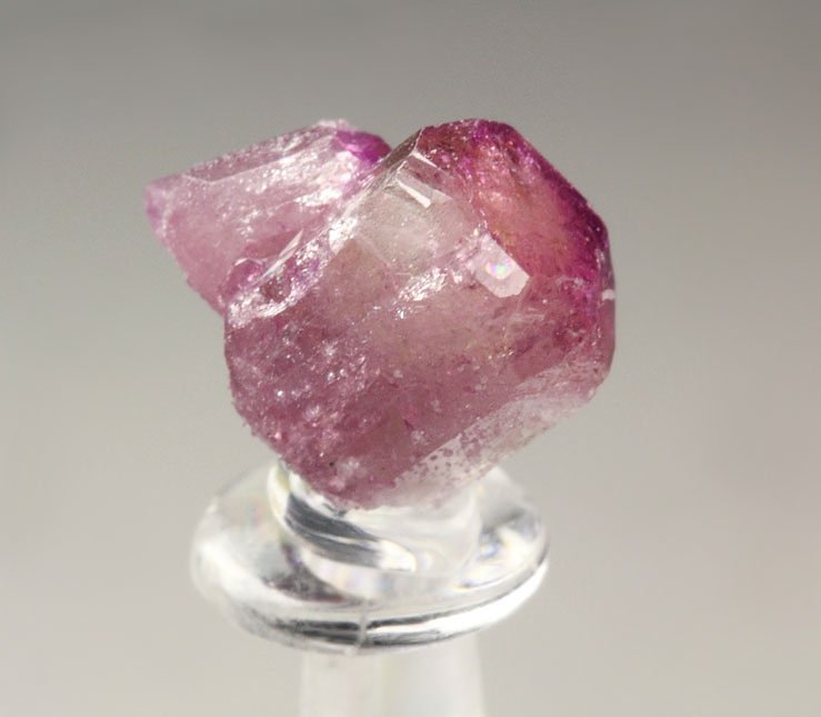 gemmy VESUVIANITE var. MANGANOAN