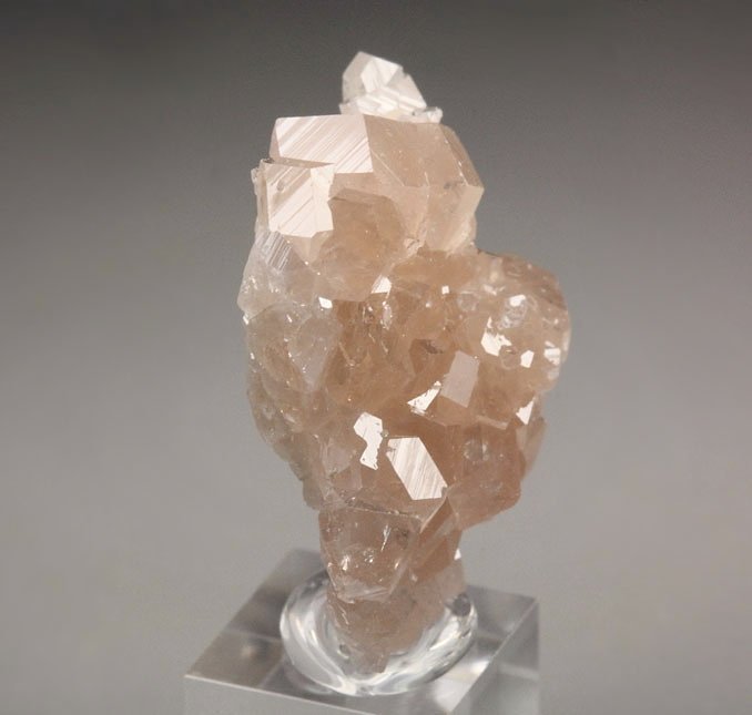 gem PINK GARNET var. GROSSULAR