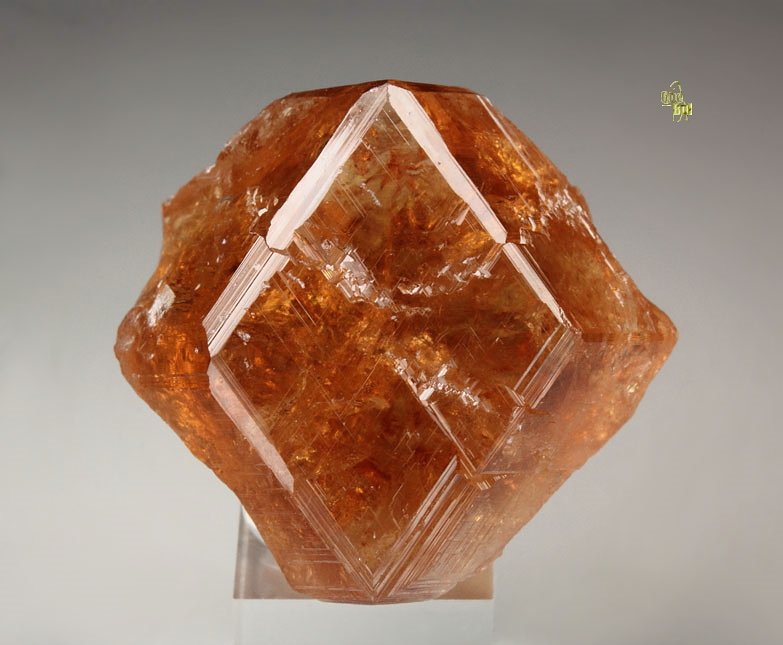 gem GARNET var. GROSSULAR