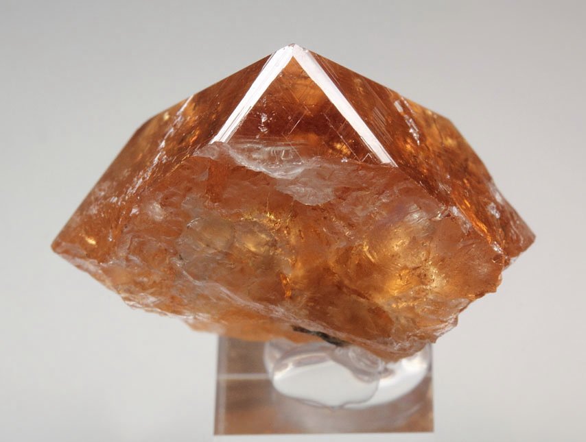 gem GARNET var. GROSSULAR