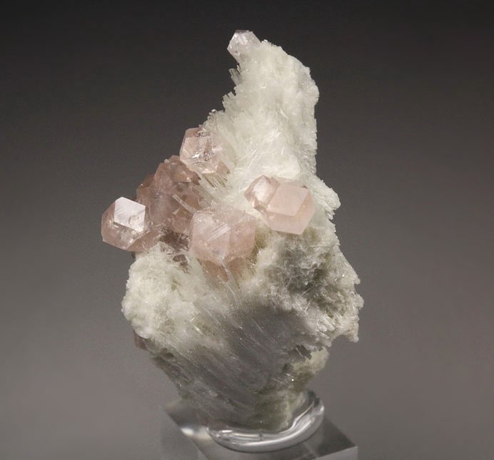 gem pink GARNET var. GROSSULAR, DIOPSIDE