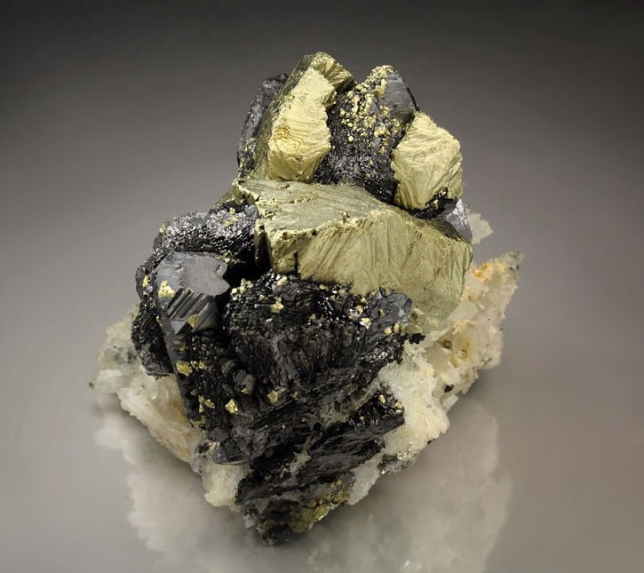 SPHALERITE, CHALCOPYRITE, QUARTZ