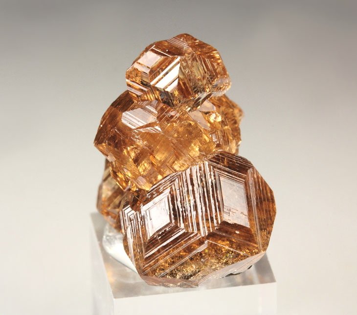 gem GARNET var. GROSSULAR